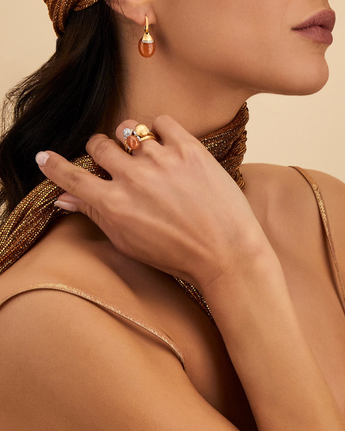 Orecchini ciliegine "PETRA" pendenti in oro, avventurina arancione e dettagli di diamanti (grandi)