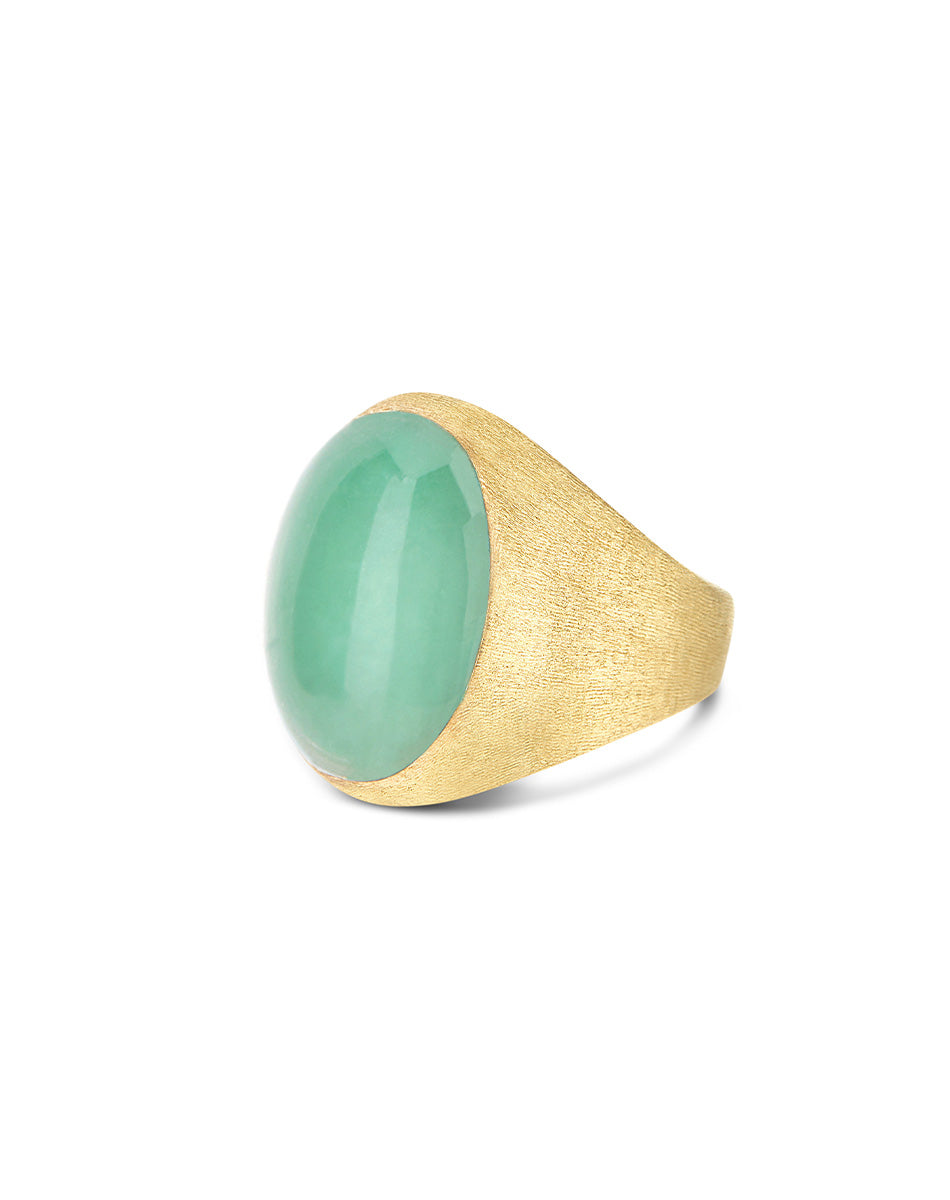 Anello chevalier "Muse" Lattementa in oro inciso, giadeite e cristallo di rocca (grande)