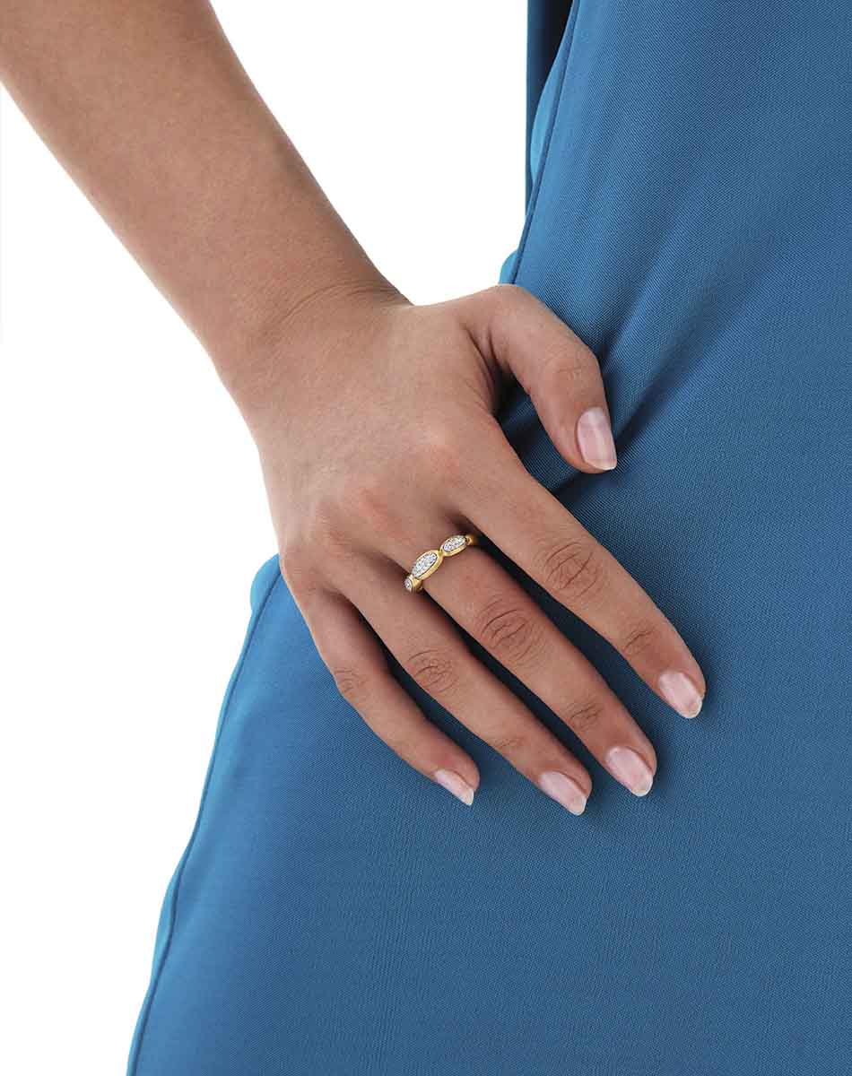 "Diva" gold boules and diamonds ring