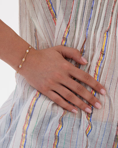 "White desert" gold and moonstone bracelet