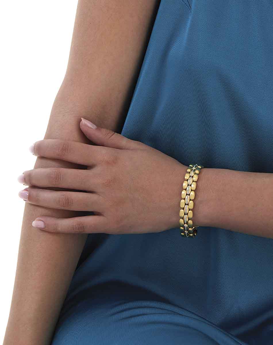 "Diva" gold and diamonds statement bracelet