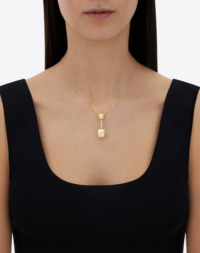 "dancing Élite" gold and diamonds elegant pendant