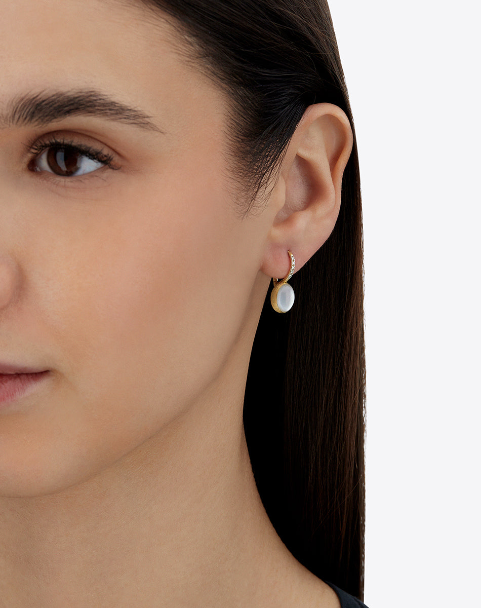 Dolcevita Boules “Ciliegine” earrings in engraved gold, diamonds, mother-of-pearl and rock crystal (small)