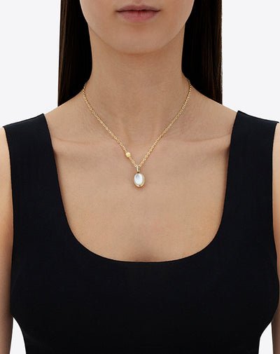 Dolcevita “Boules” charm in engraved gold, diamonds, mother-of-pearl and rock crystal (medium)