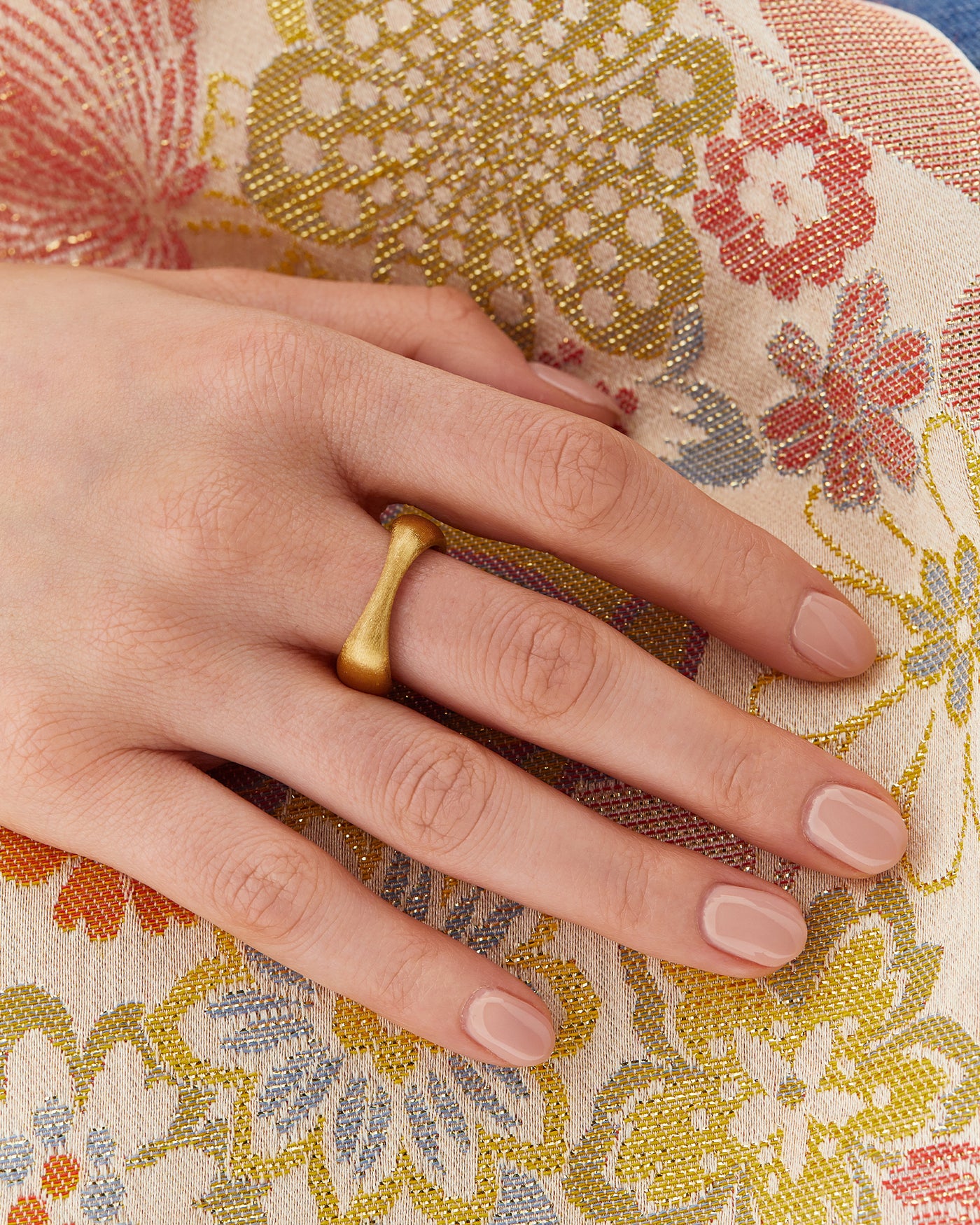 "trasformista" gold essential ring