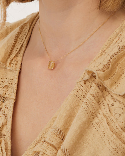 Collana "IPANEMA" pendente con ciondolo in oro, quarzo rutilato giallo e dettagli di diamante (piccolo)