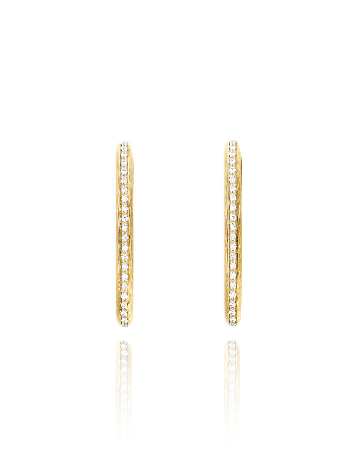 "Libera icon" small gold oval hoop earrings with diamonds