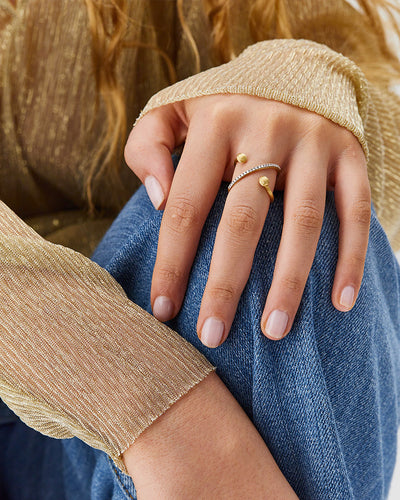 "Élite" gold and diamonds criss cross ring (small)