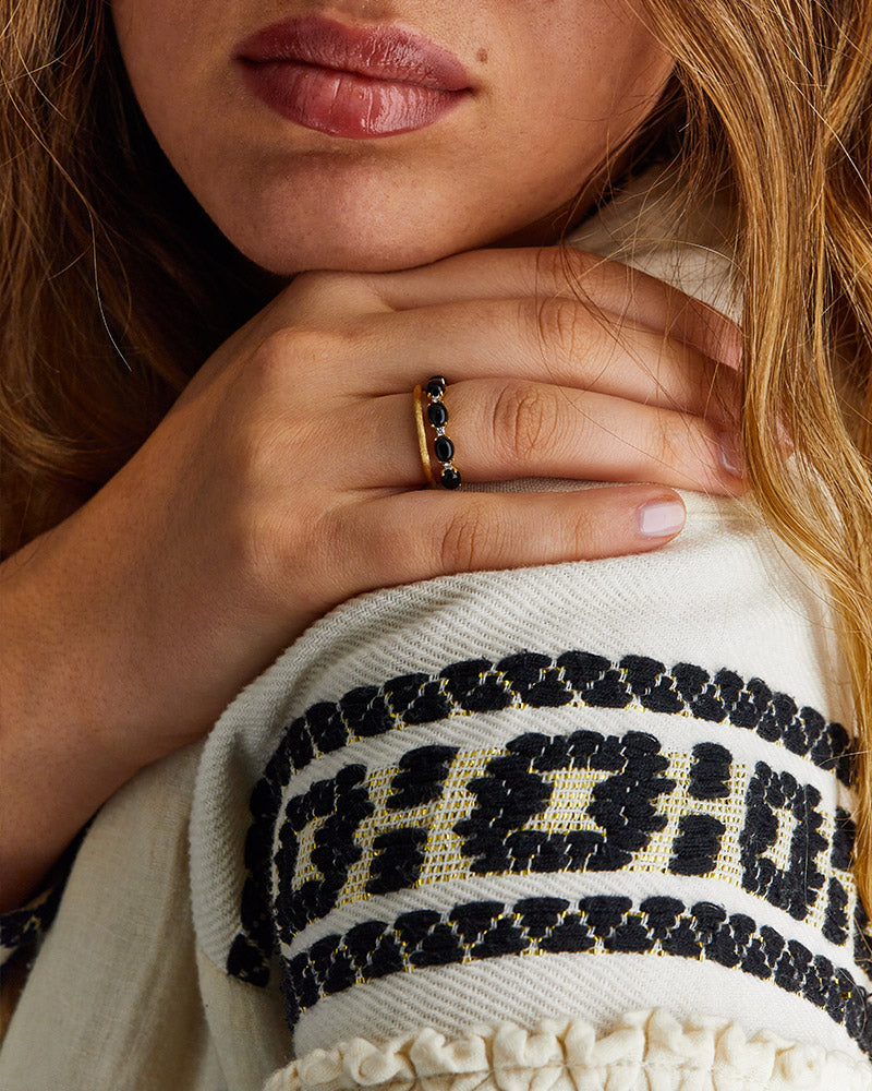 "mystery black" gold, diamonds and black onyx double-band ring