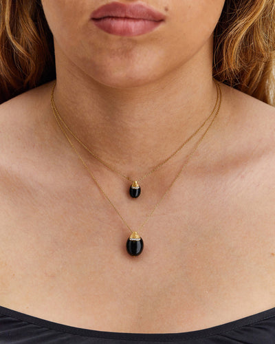 Collana "DANCING MYSTERY BLACK" pendente in oro con boule in onice nero coronata da accenti di diamante (grande)